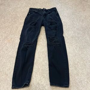 American Eagle Mom Jeans made from reused fabric